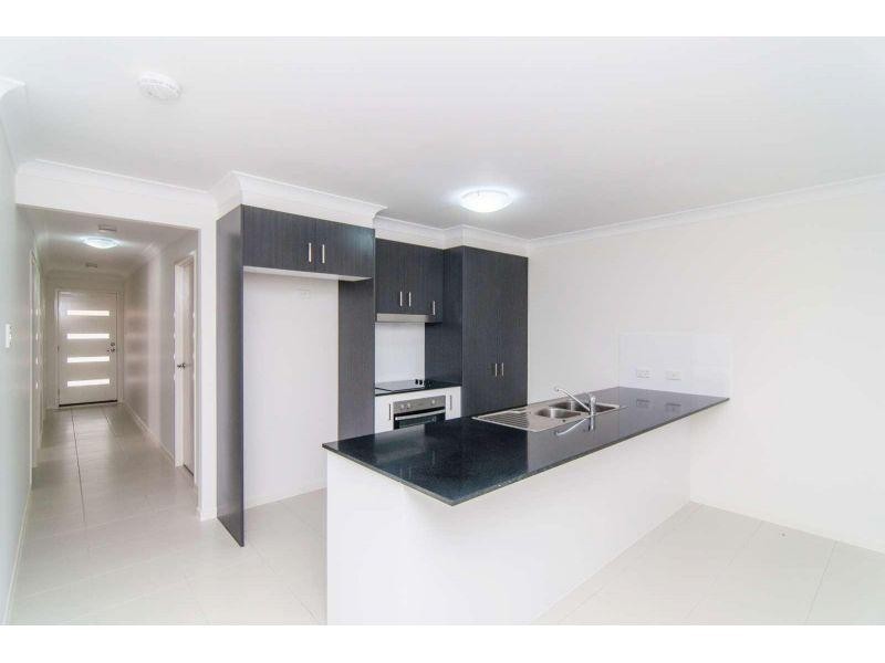 2/22 Cycad Drive, Upper Caboolture QLD 4510