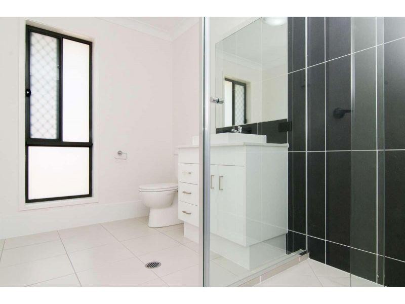 2/9 Schiffke Court, Caboolture QLD 4510