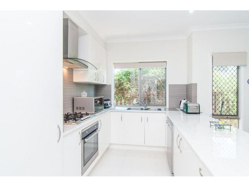 570 Roghan Road, Fitzgibbon QLD 4018