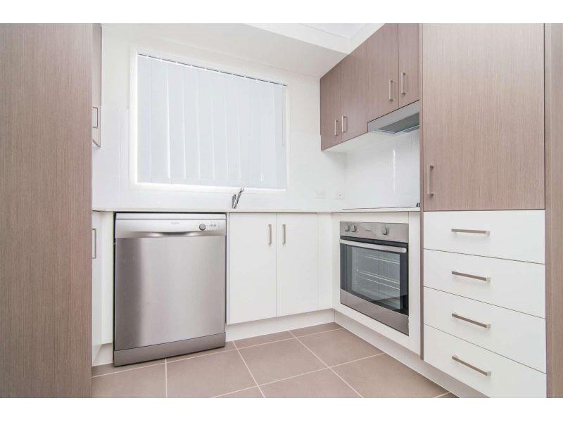 2/10 Bellthorpe Circuit, Kallangur QLD 4503