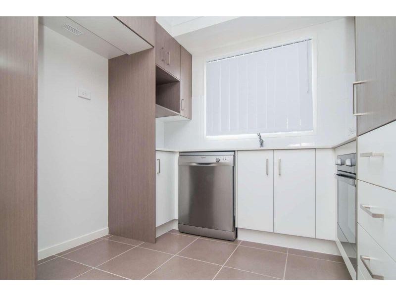 2/10 Bellthorpe Circuit, Kallangur QLD 4503