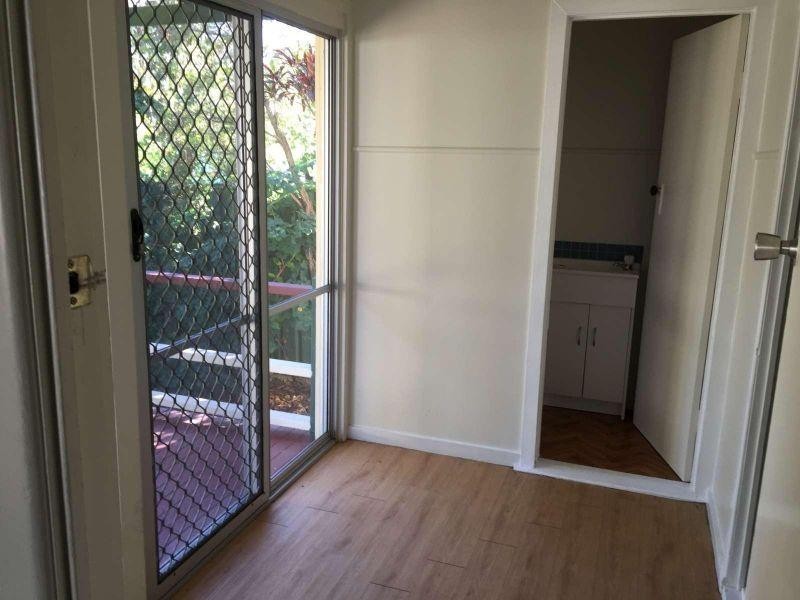 31 Keenan Street, Margate QLD 4019