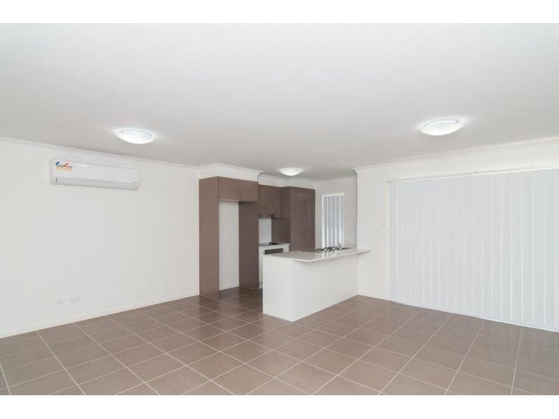 2/74 Cox Drive, Morayfield QLD 4506