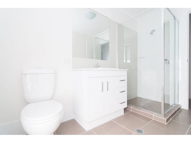 2/13 Thea Court, Morayfield QLD 4506