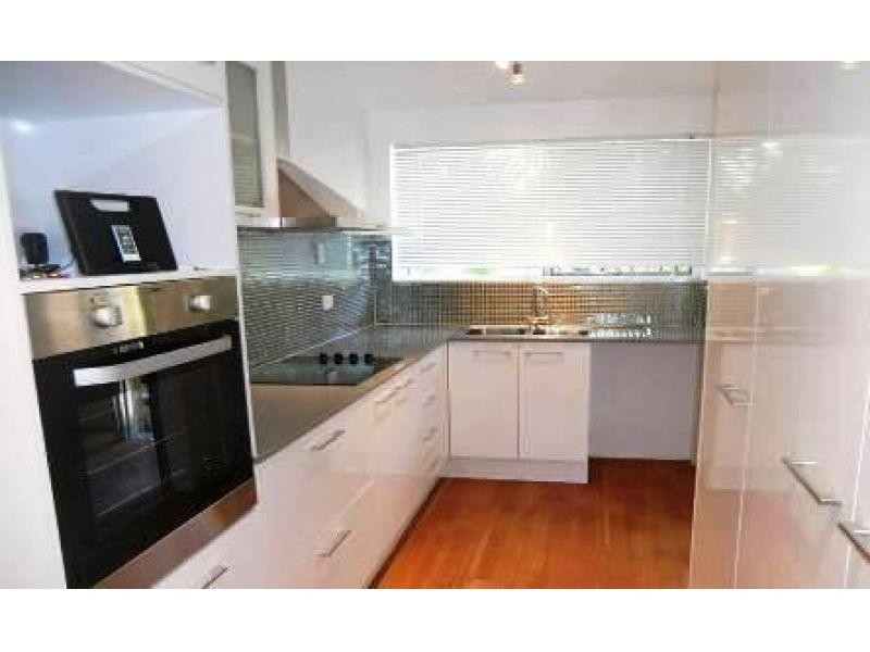 4/10 Kate Street, Woody Point QLD 4019