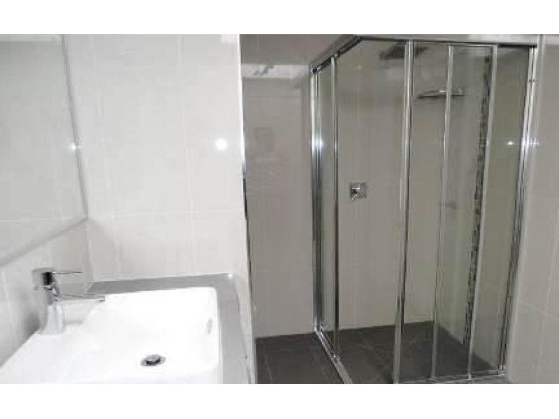 4/10 Kate Street, Woody Point QLD 4019