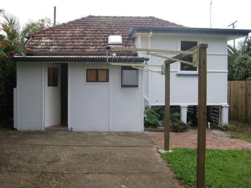 29 Westbrook Street, Woody Point QLD 4019