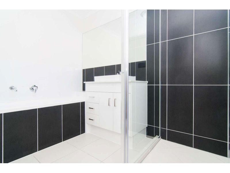 1/53 Tucker Street, Caboolture QLD 4510