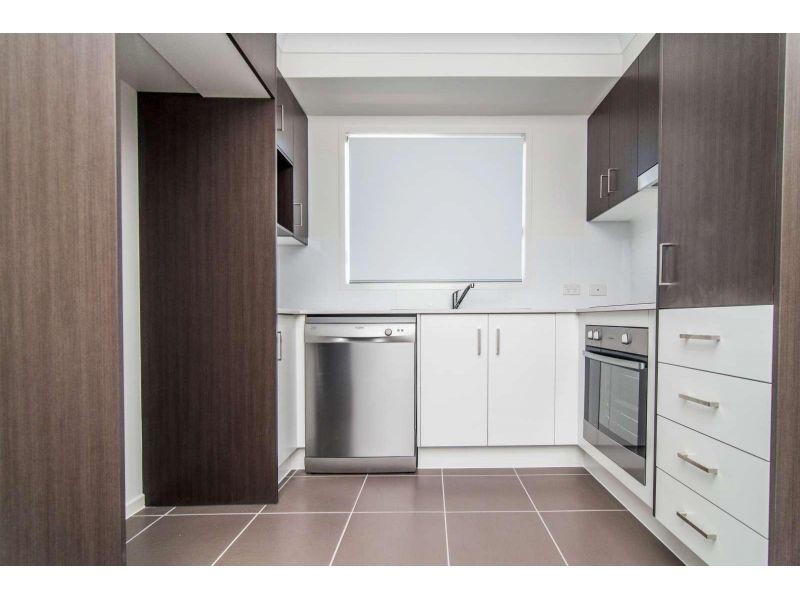 2/12 Bellthorpe Ciruit, Kallangur QLD 4503