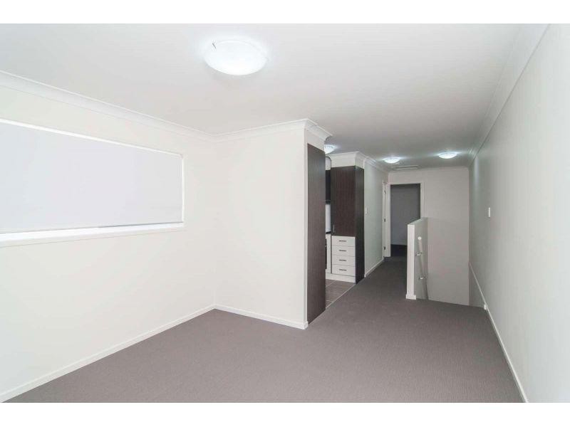 2/12 Bellthorpe Ciruit, Kallangur QLD 4503
