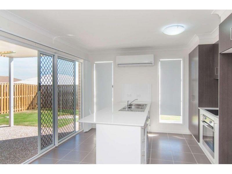 1/12 Bellthorpe Circuit, Kallangur QLD 4503