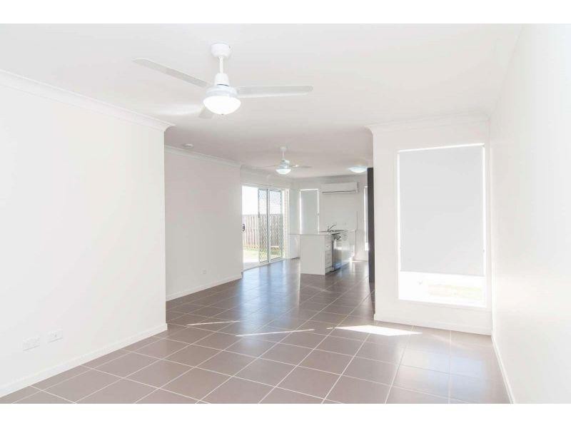 1/12 Bellthorpe Circuit, Kallangur QLD 4503