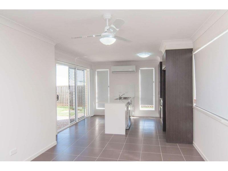 1/12 Bellthorpe Circuit, Kallangur QLD 4503