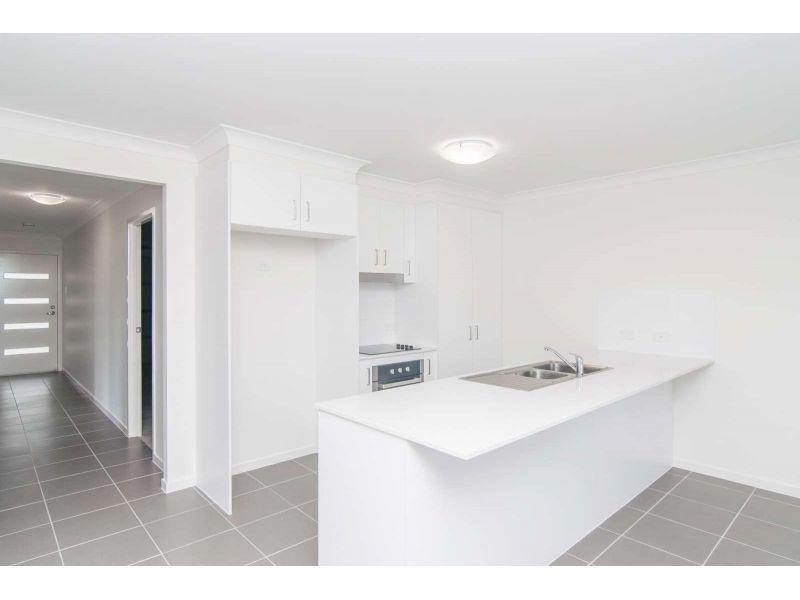 2/6 Riverpilly Court, Morayfield QLD 4506