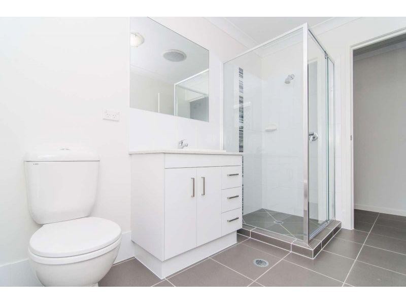 2/6 Riverpilly Court, Morayfield QLD 4506