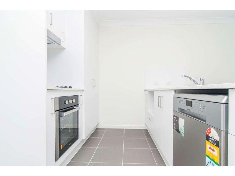 2/6 Riverpilly Court, Morayfield QLD 4506
