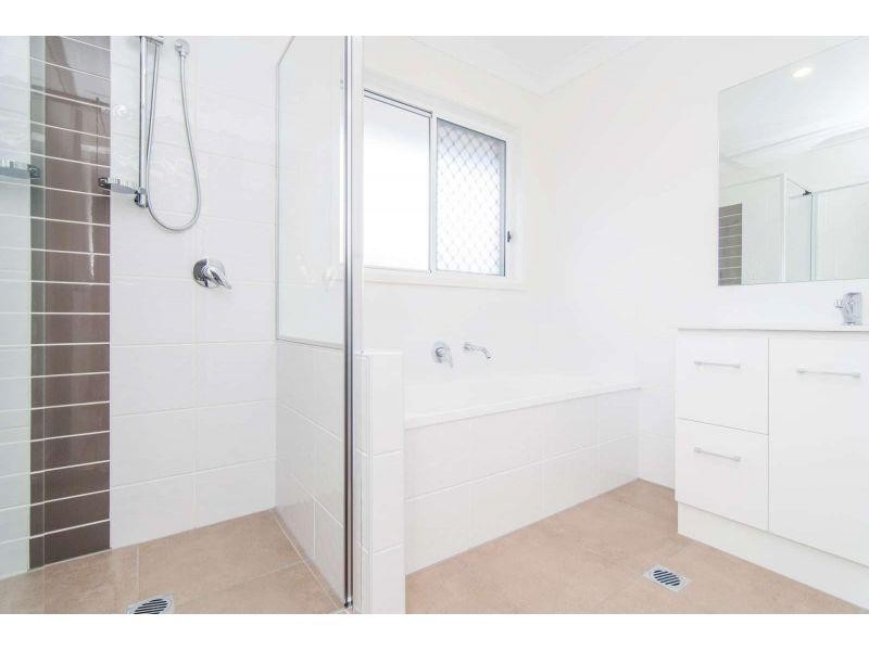 1/9 Baxter Crescent, Caboolture QLD 4510