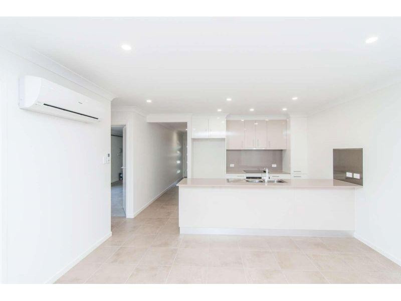 2/9 Baxter Crescent, Caboolture QLD 4510