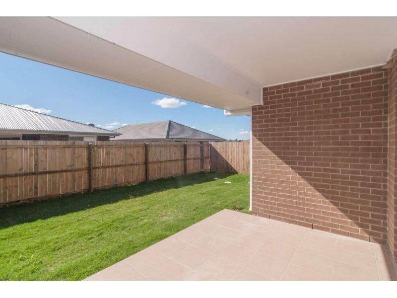 2/9 Baxter Crescent, Caboolture QLD 4510
