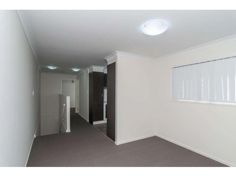 2/24 Leigh Crescent, Dakabin QLD 4503