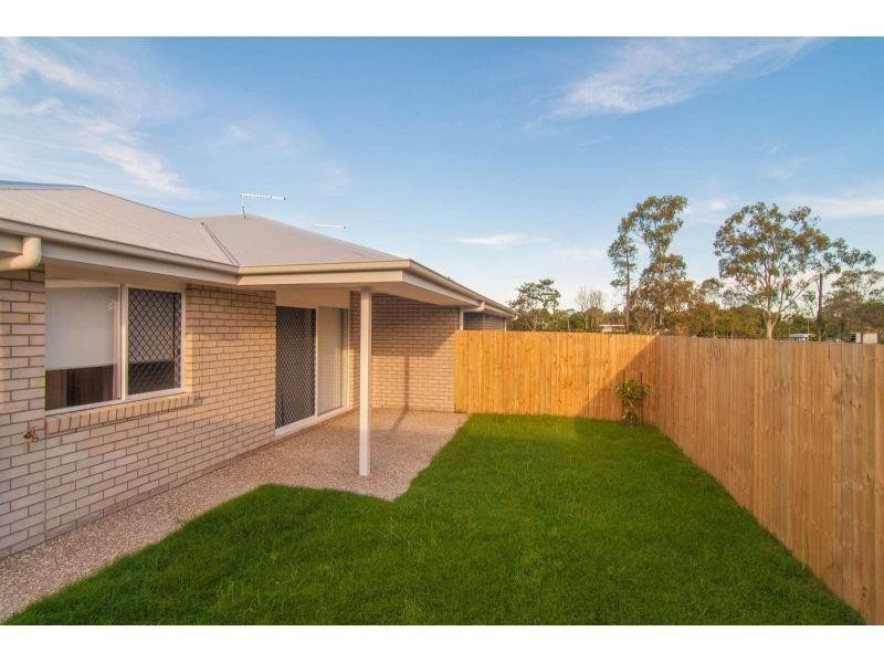 2/53 Tucker Street, Caboolture QLD 4510