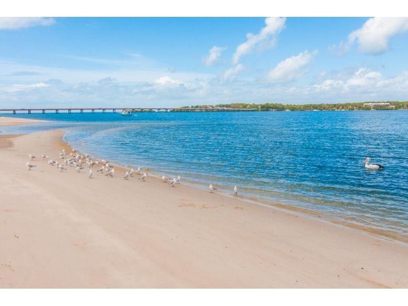 2/4 Thornely Close, Bellara QLD 4507