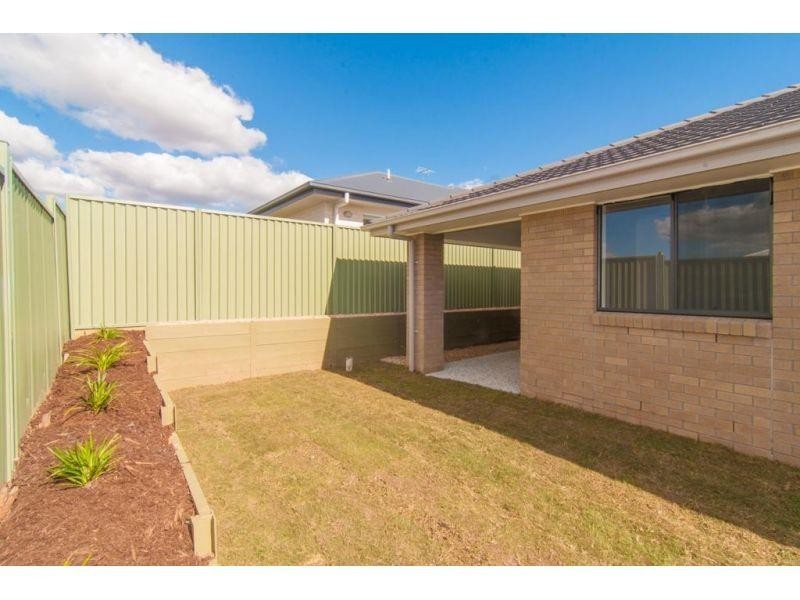 6 Eminence Drive, Narangba QLD 4504