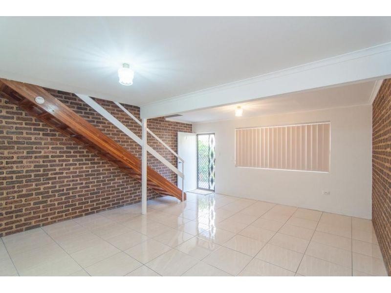 2/4 Thornely Close, Bellara QLD 4507