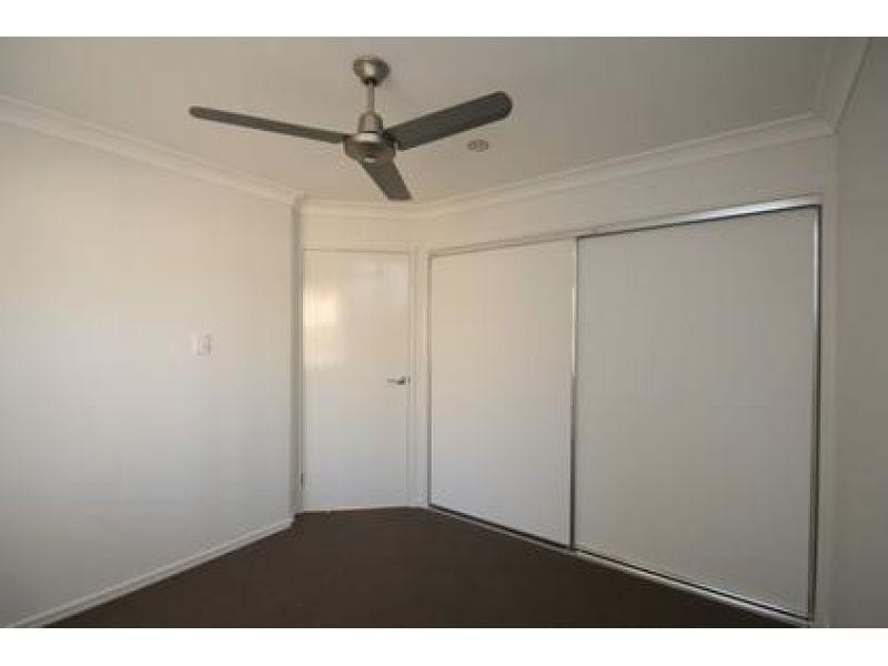 2/1 Lygon Place, Kallangur QLD 4503