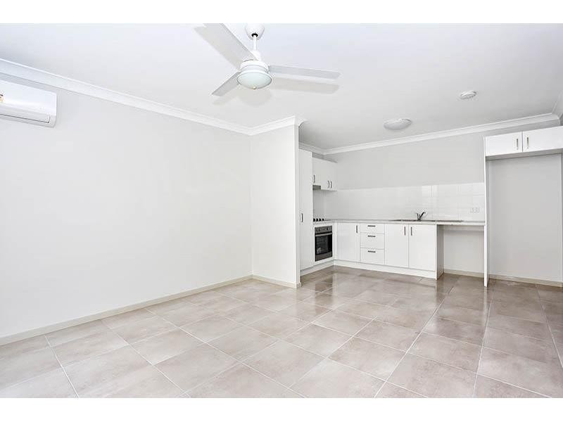 2/9 Bridge Street West, Kallangur QLD 4503