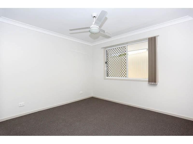 2/9 Bridge Street West, Kallangur QLD 4503