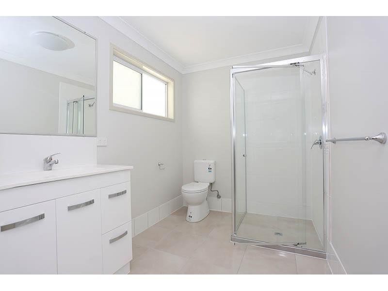 2/9 Bridge Street West, Kallangur QLD 4503