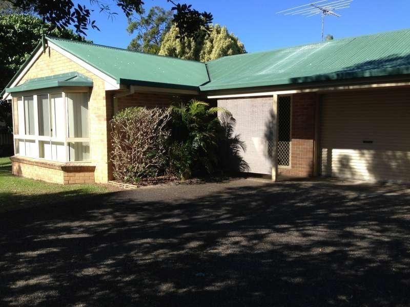 2/10 Belvedere Crescent, Bellmere QLD 4510