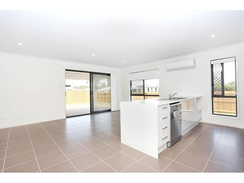 42 Greenhaven Circuit, Narangba QLD 4504