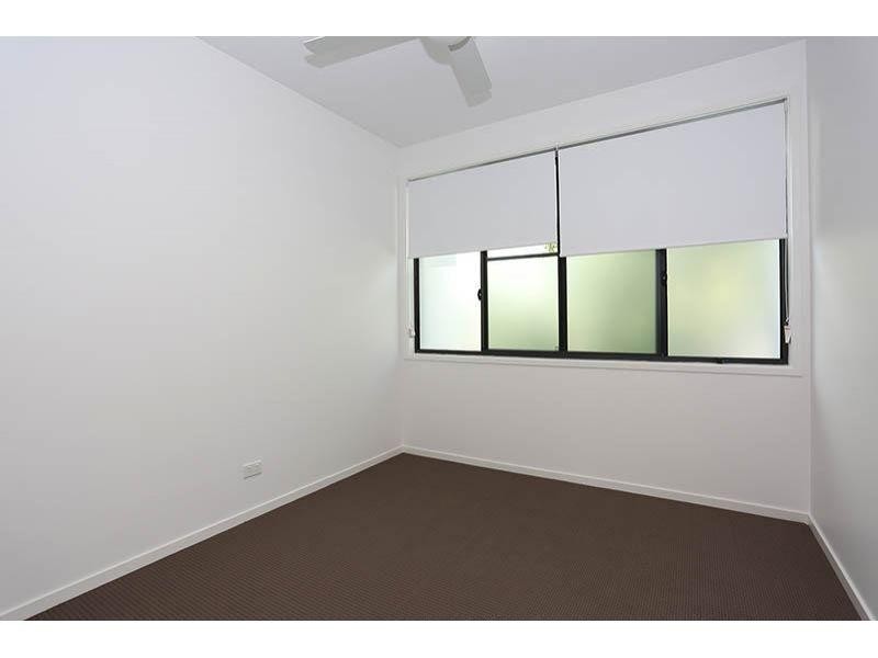 2/148 Mein Street, Scarborough QLD 4020