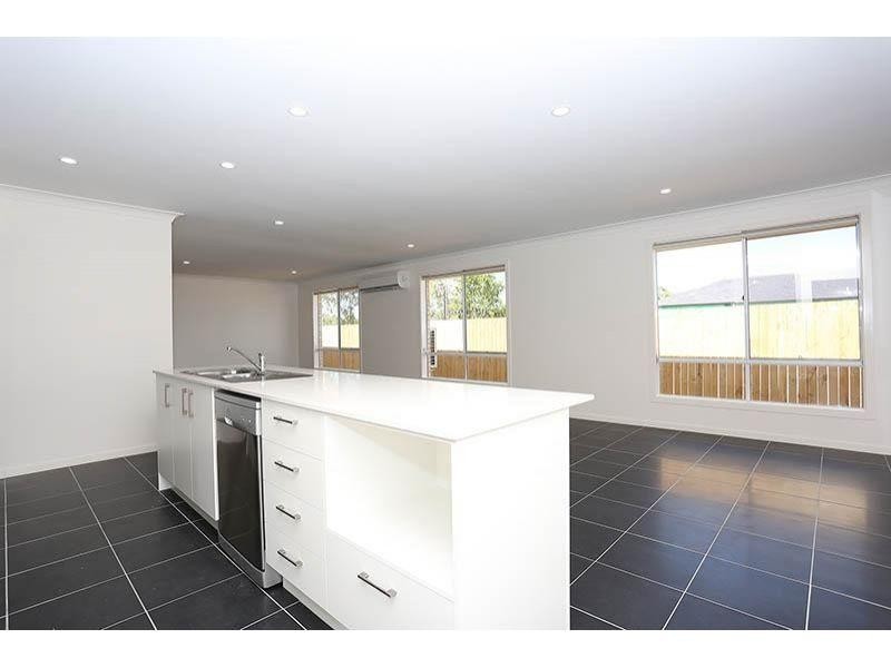 44 Greenhaven Circuit, Narangba QLD 4504