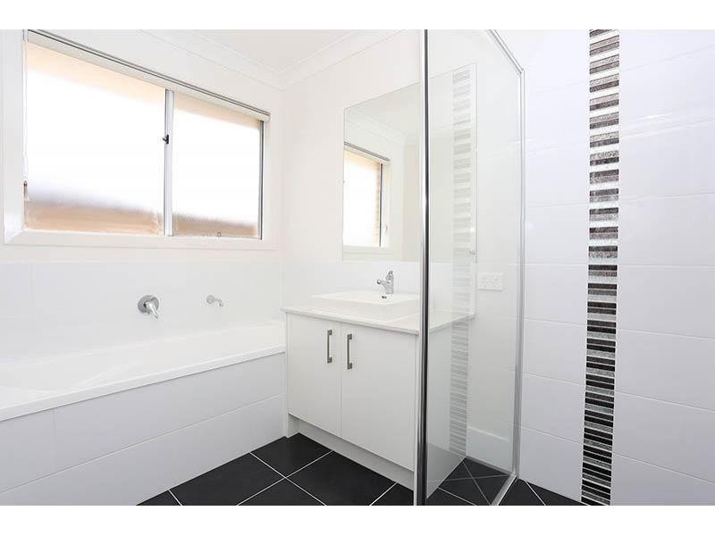 44 Greenhaven Circuit, Narangba QLD 4504