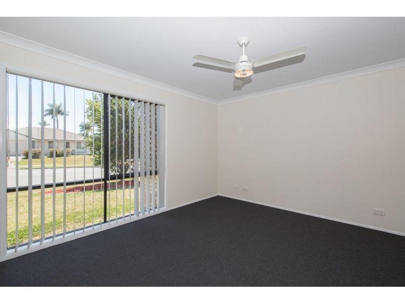 4 Whitlock Drive, Rothwell QLD 4022