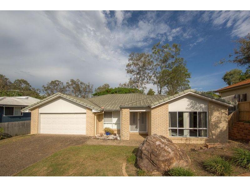 15 Pender Street, The Gap QLD 4061