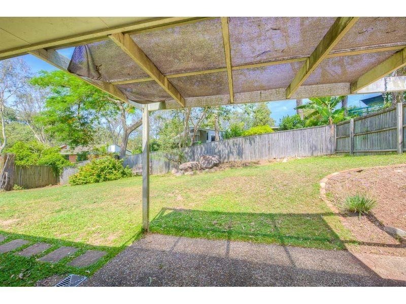 15 Pender Street, The Gap QLD 4061
