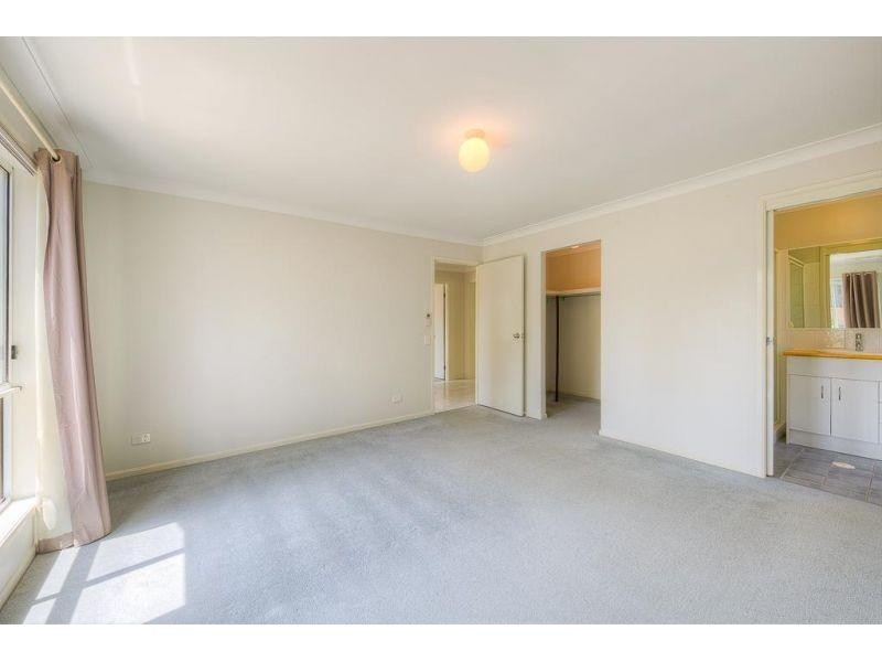 15 Pender Street, The Gap QLD 4061