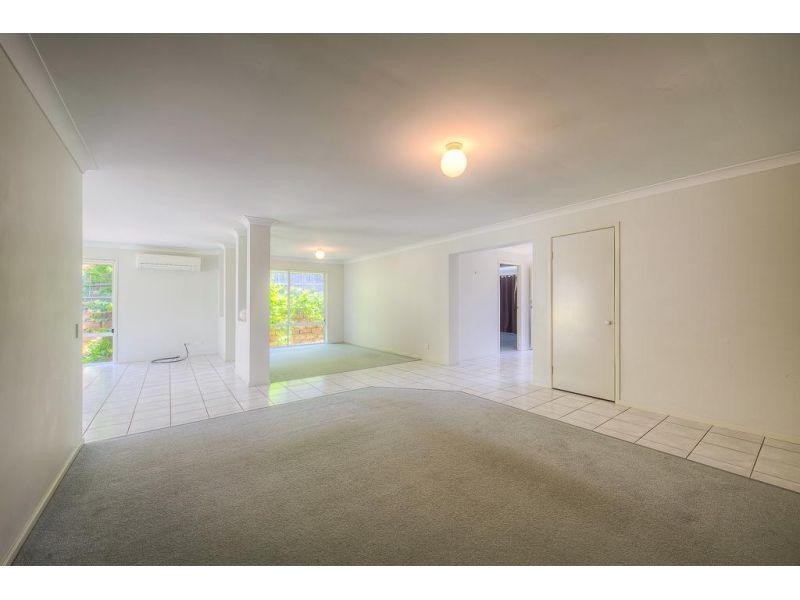 15 Pender Street, The Gap QLD 4061