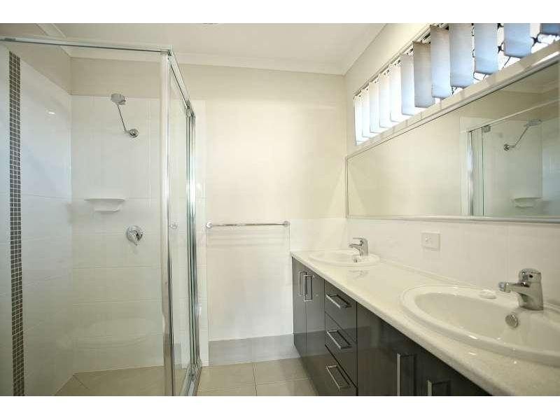 24 Hume Circuit, Warner QLD 4500