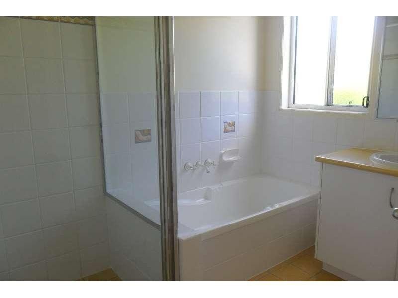 100 Christina Ryan Way, Arundel QLD 4214