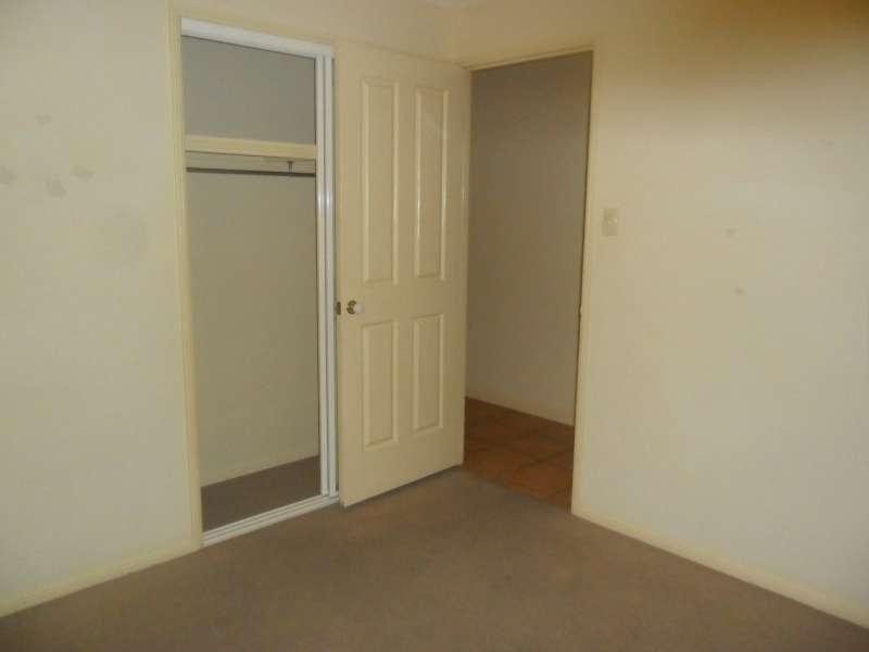 15 Ingles Circuit, Arundel QLD 4214