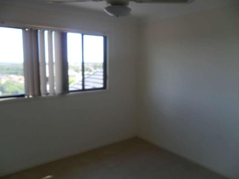 76 Ingles Circuit, Arundel QLD 4214