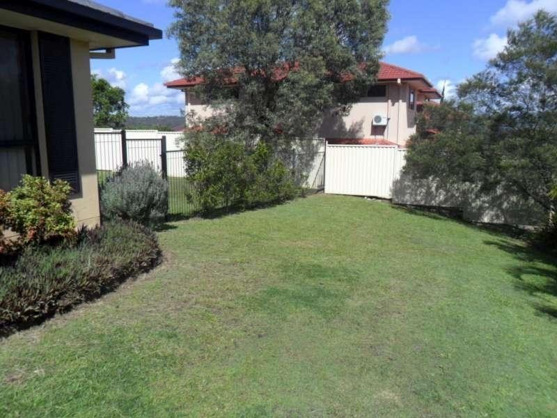 76 Ingles Circuit, Arundel QLD 4214