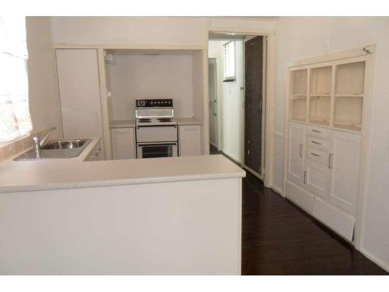 28 Central Street, Labrador QLD 4215