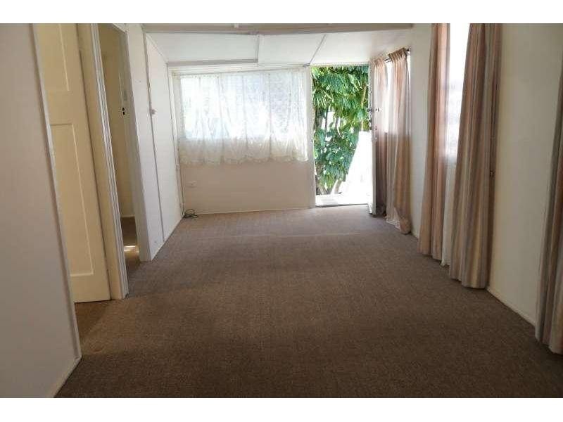 28 Central Street, Labrador QLD 4215