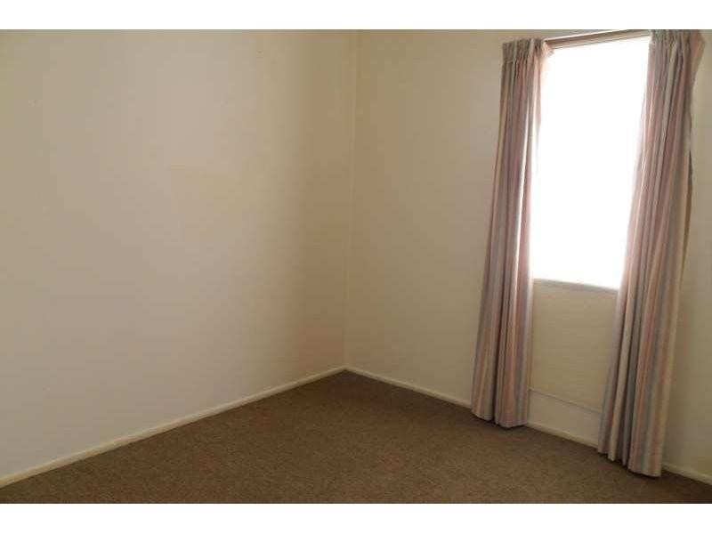 28 Central Street, Labrador QLD 4215